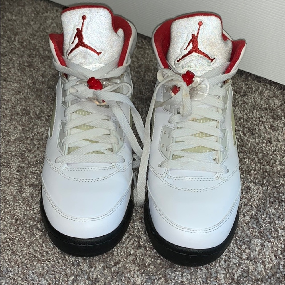 AIR JORDAN 5s - Picture 2 of 5